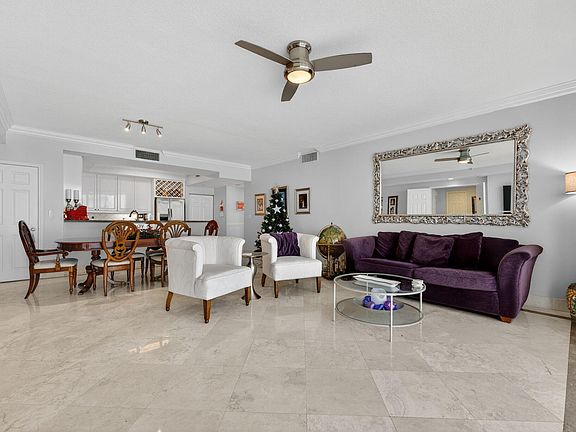 5th image of 100 S Birch Rd APT 1003F