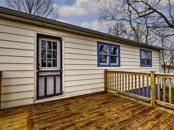 406 Patton Ave, Farrell, PA 16121