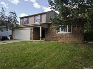 1174 Stamford Rd, Ypsilanti, MI 48198