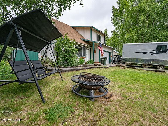 3rd image of 12259 W King Arthur Dr