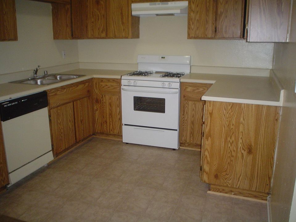 2nd image of 7246 Petrol St #8