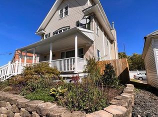 416 Savoy St, Bridgeport, CT 06606