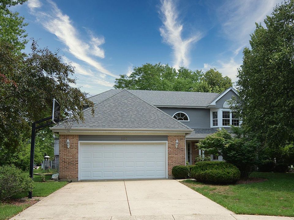 1st image of 335 Bloomfield Cir