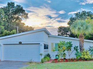 1613 Gray St S, Gulfport, FL 33707