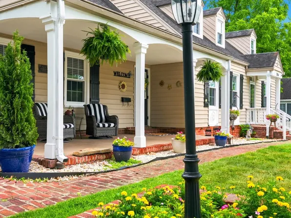 216 Kensington Ave, Lynchburg, VA 24503