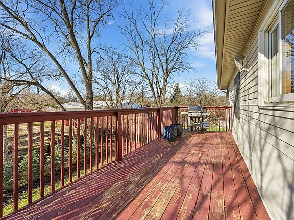 3rd image of 9101 Windsor Dr