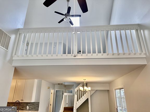 3rd image of 2651 Saint Charles Ln NW