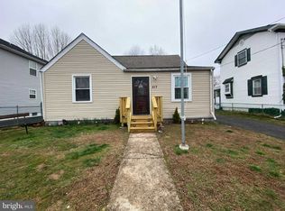 517 Sycamore Ave, Croydon, PA 19021