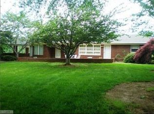 8624 Hudson James Rd, Summerfield, NC 27358