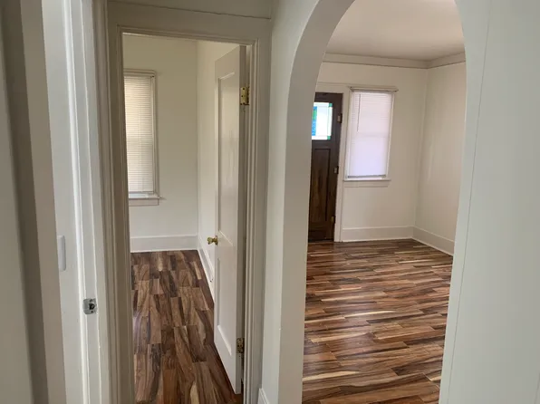 23 Bennett St, Pontiac, MI 48342