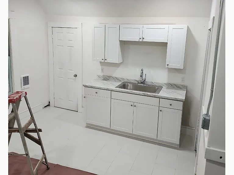 158 Waterville St #3 — Photo 3