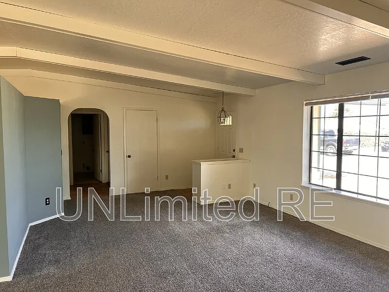 4120 N Cholla Dr — Photo 3