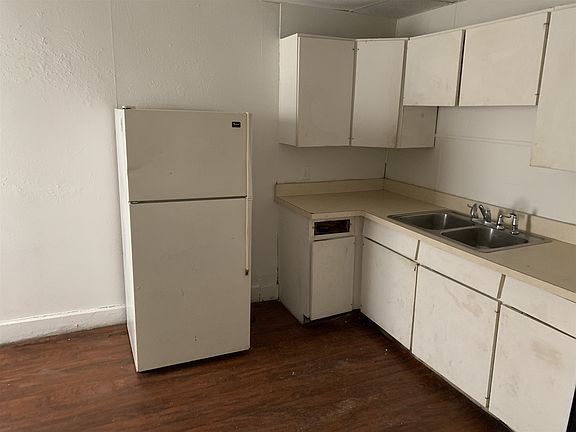 4th image of 405 W Marion St