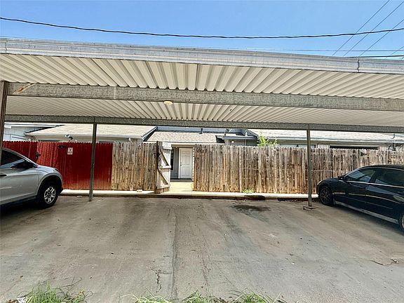 2nd image of 5007 Maryanna Way