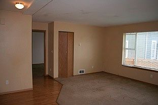 Entry to Bedrooms