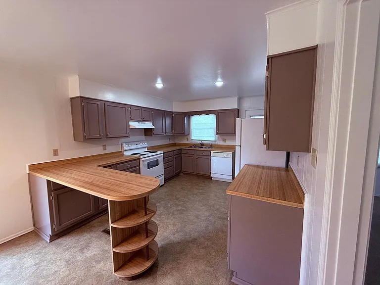 120 Flagg Ct — Photo 13