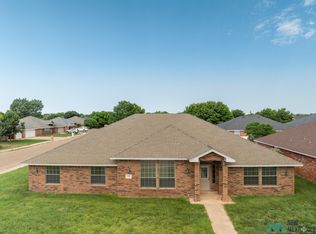 1000 Chase Meadow Ln, Clovis, NM 88101