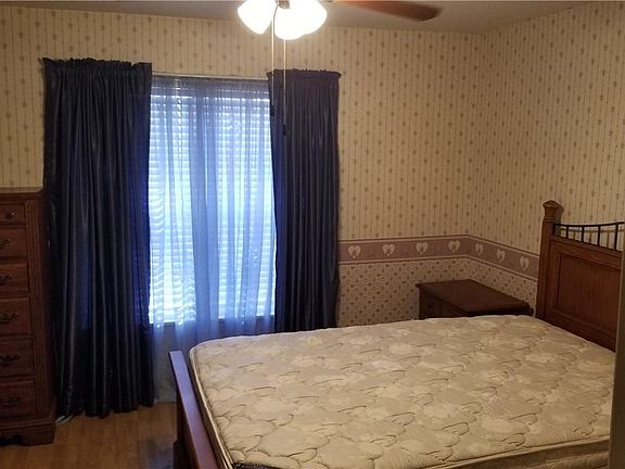 5th image of 108 Leblanc St