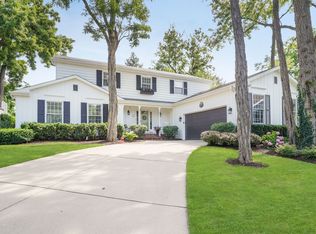 1S771 Carrol Gate Rd, Wheaton, IL 60189