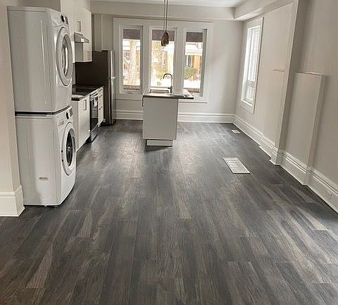 5th image of 70 Proctor Blvd