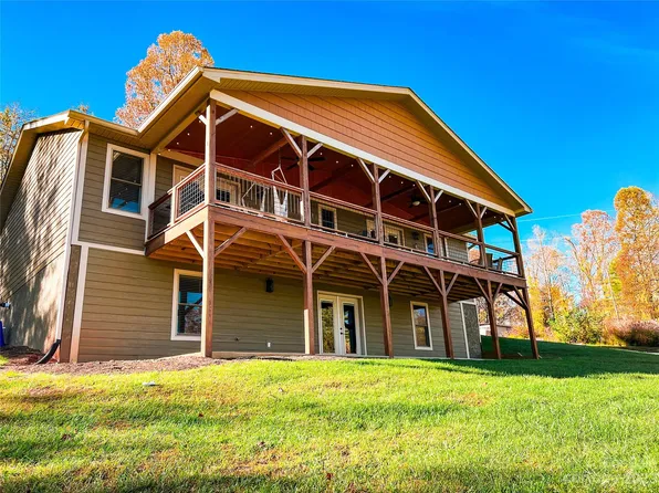 28 Stocksville Rdg, Weaverville, NC 28787