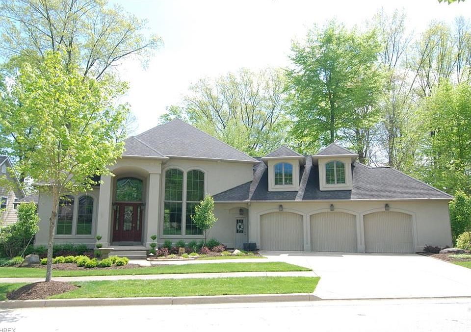1st image of 1205 Woodsview Dr