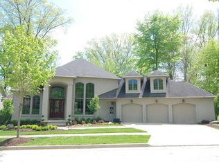 1205 Woodsview Dr, Akron, OH
