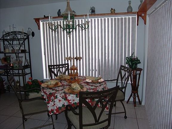 2nd image of 601 SE 23rd Ter