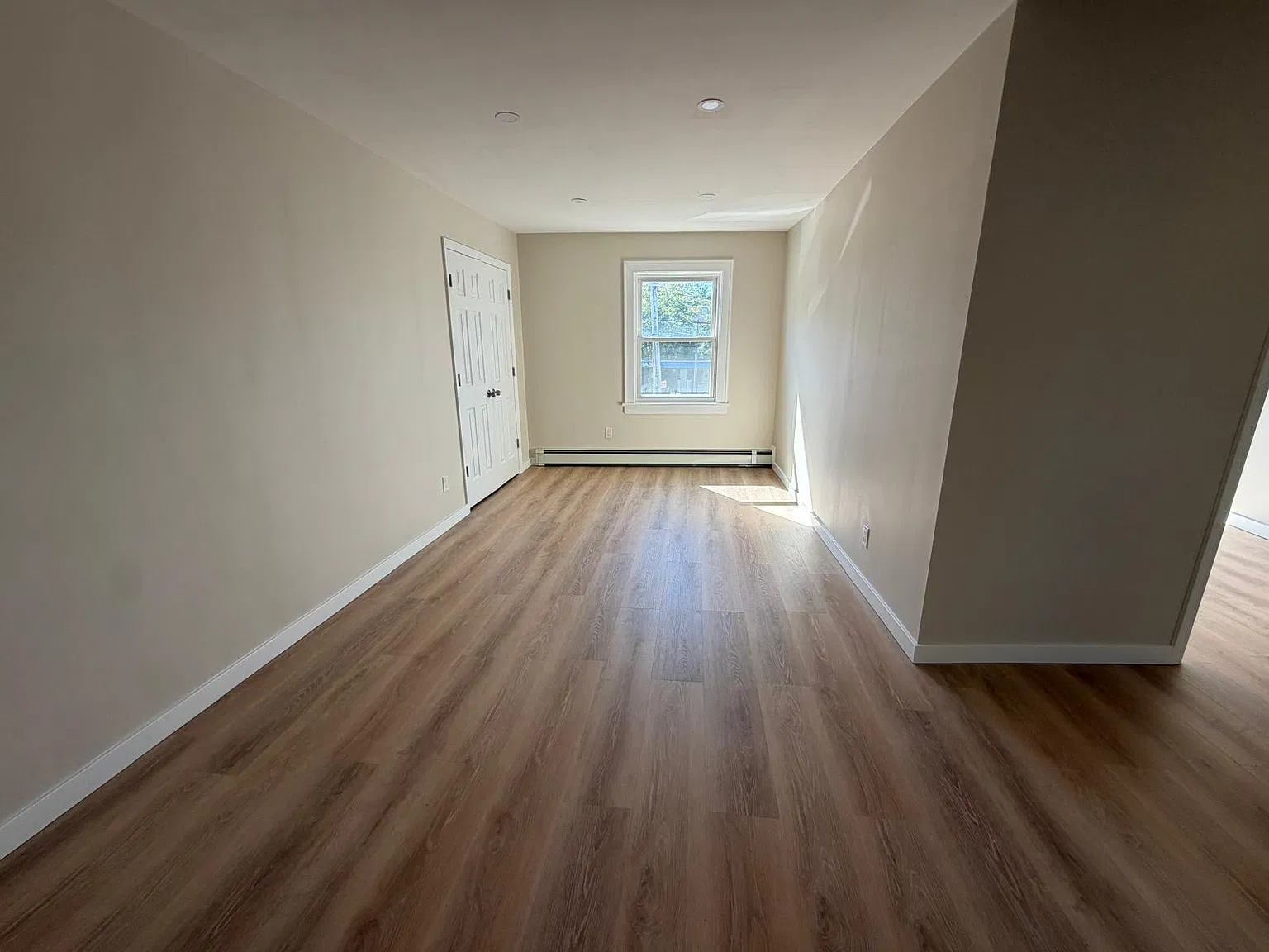 45-27 Little Neck Parkway — Photo 2