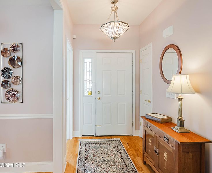 3rd image of 27 Cheshire Way