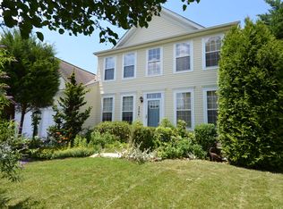 3594 Wanda Ct, Woodbridge, VA 22193