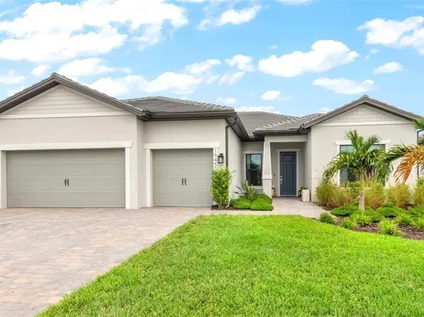 19450 Hinkley Dr, Estero, FL 33928