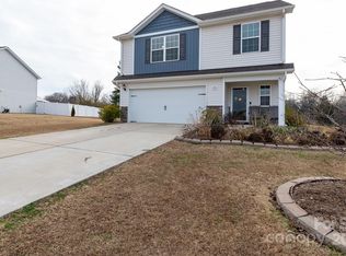 293 Belcaro Dr, Kings Mountain, NC 28086