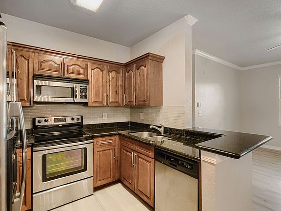 5th image of 2624 Robert Trent Jones Dr APT 633