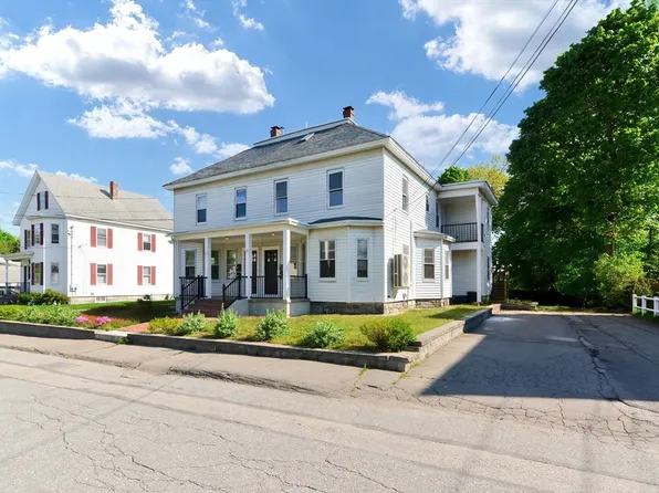 12-14 Newfield St, North Chelmsford, MA 01863