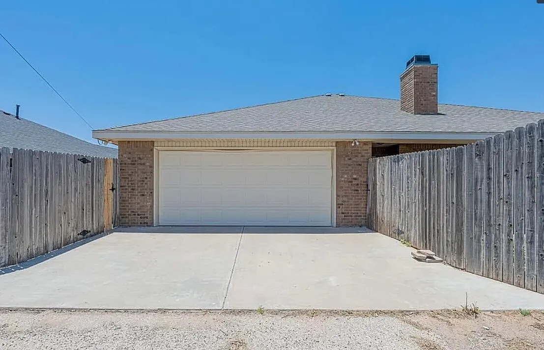 2804 Dustin Drive - 1 — Photo 3