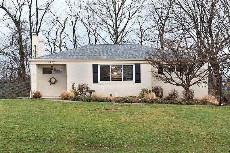 5517 Clark Ave photo 1