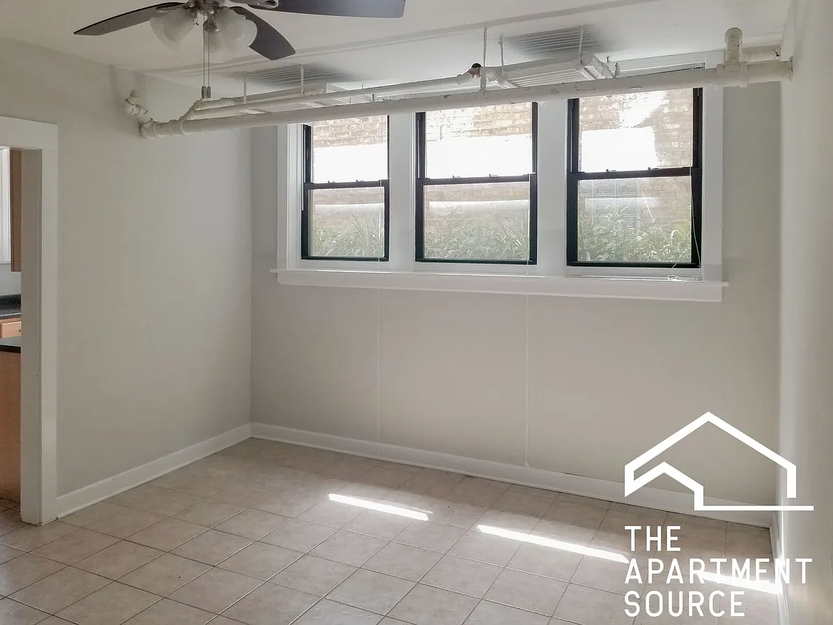 Building Photo - 4951 N Oakley Ave #GDN