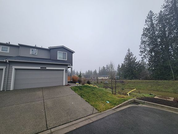 5th image of 6421 Yorktown Pl NE