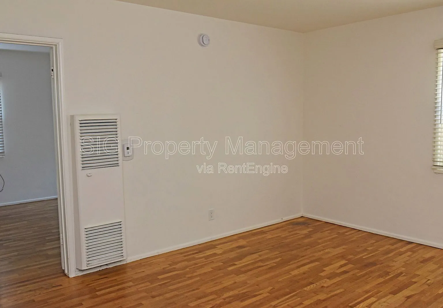 1 bed, 1.0 bath, 572 sqft, $1,725 — Photo 2