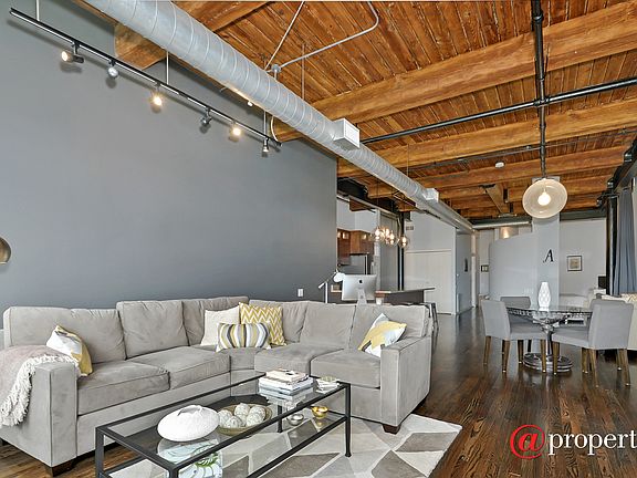 Living Room / Dining Room
