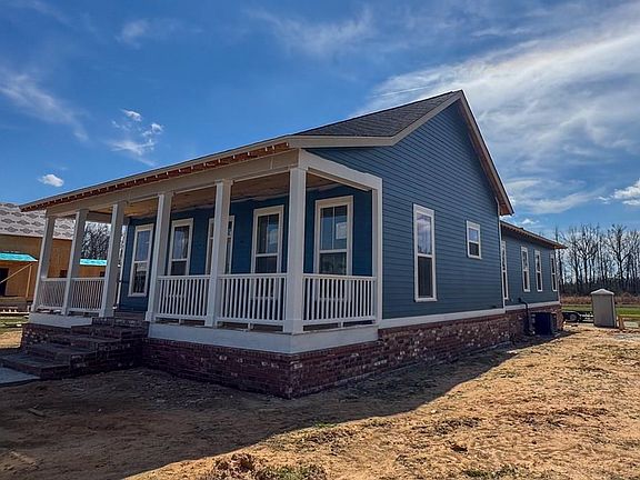 2nd image of 927 Octavia St