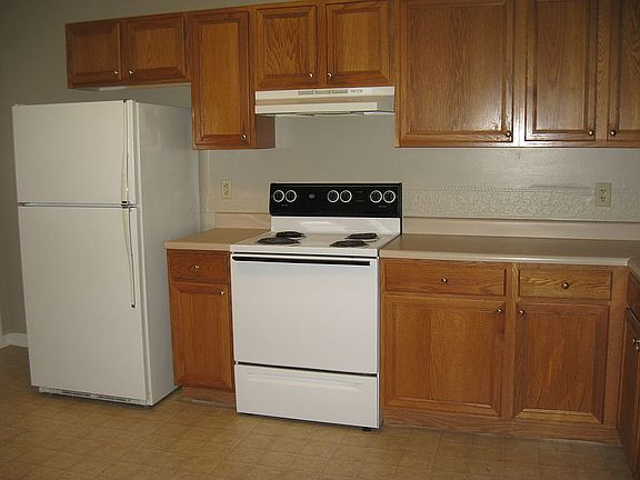 2nd image of 115 Jennifer Dr
