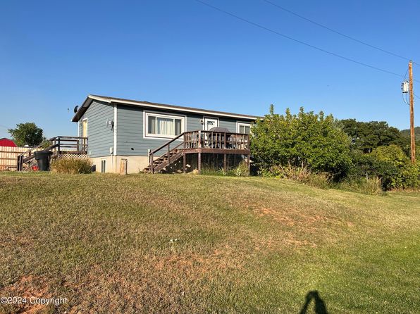 305 S 5th St, Sundance, WY 82729