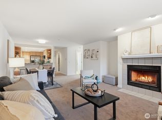9320 NE Juanita Drive #2C, Kirkland, WA