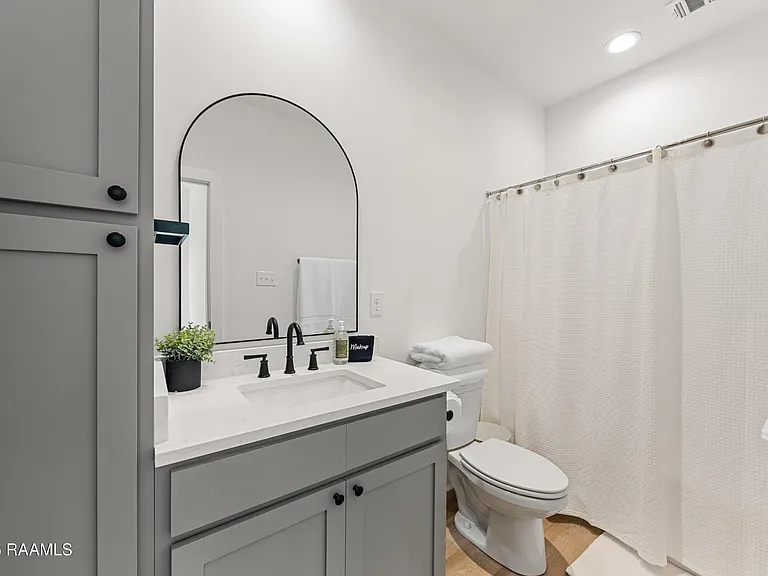 206 Steiner Oaks — Photo 17