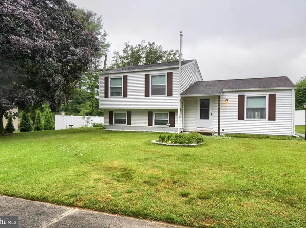 1520 Meadowcrest Ct, Aberdeen, MD 21001