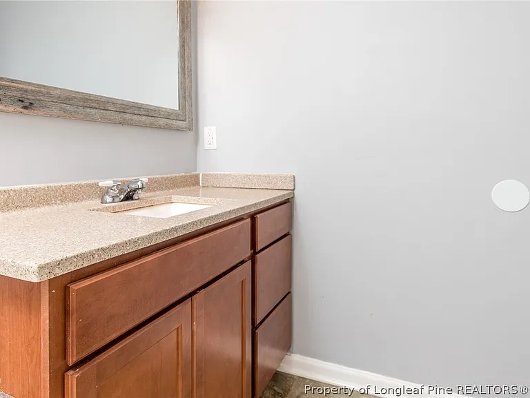 508 Stoneway Ct — Photo 23