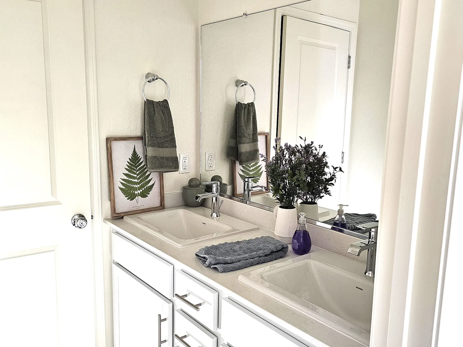 4 bed, 2.5 bath, 1775 sqft, $825 — Photo 4