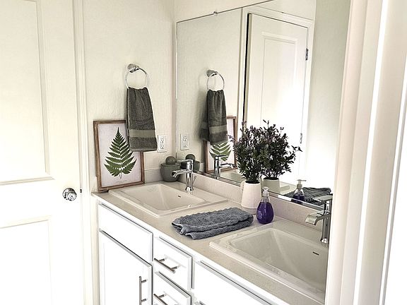 Bathroom photo from Model home, actual bathroom will be decorated in similar fashion